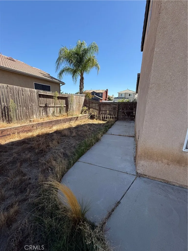 1657 Stone Creek, Beaumont, California 92223 home-pic-30