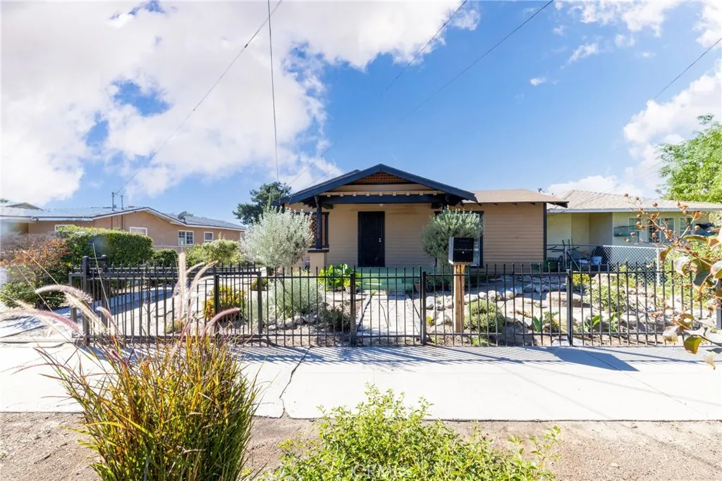 1388 N Lugo, San Bernardino, California 92404 home-pic-0