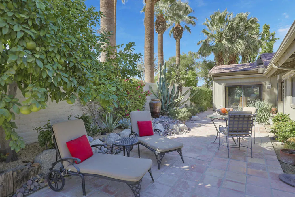 360 Running Springs Drive, Palm Desert, California 92211 home-pic-2
