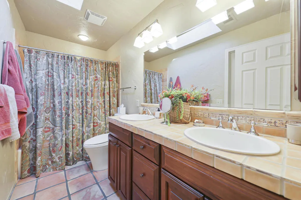 360 Running Springs Drive, Palm Desert, California 92211 home-pic-19