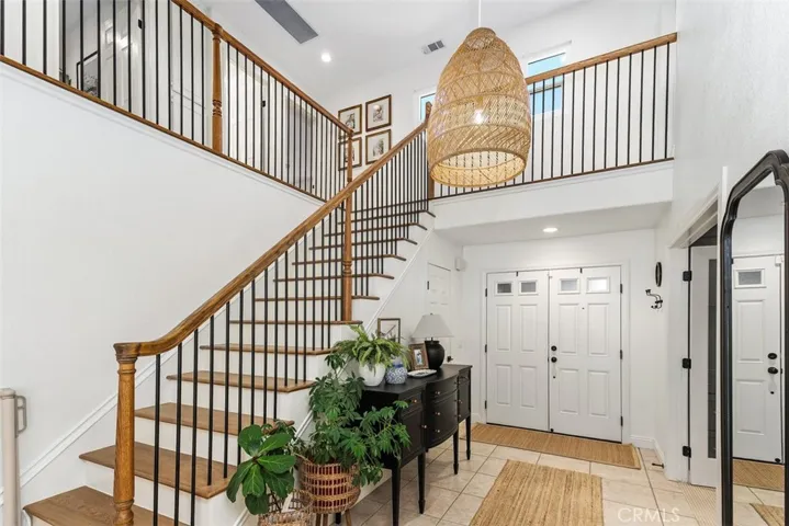 Brand new elegant staircase (2025)