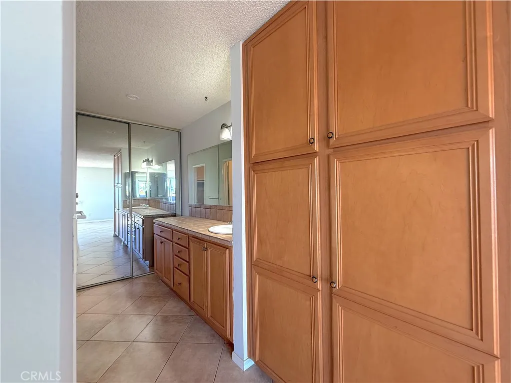2805 E 3rd 21, Long Beach, California 90814 home-pic-10