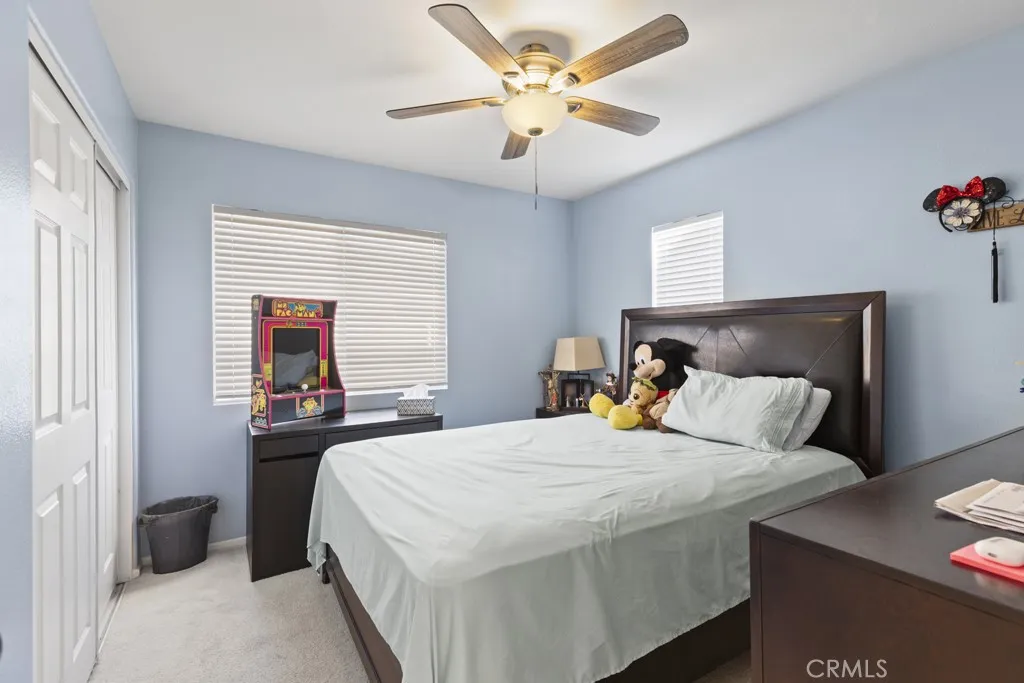 14874 Southend, Fontana, California 92336 home-pic-33