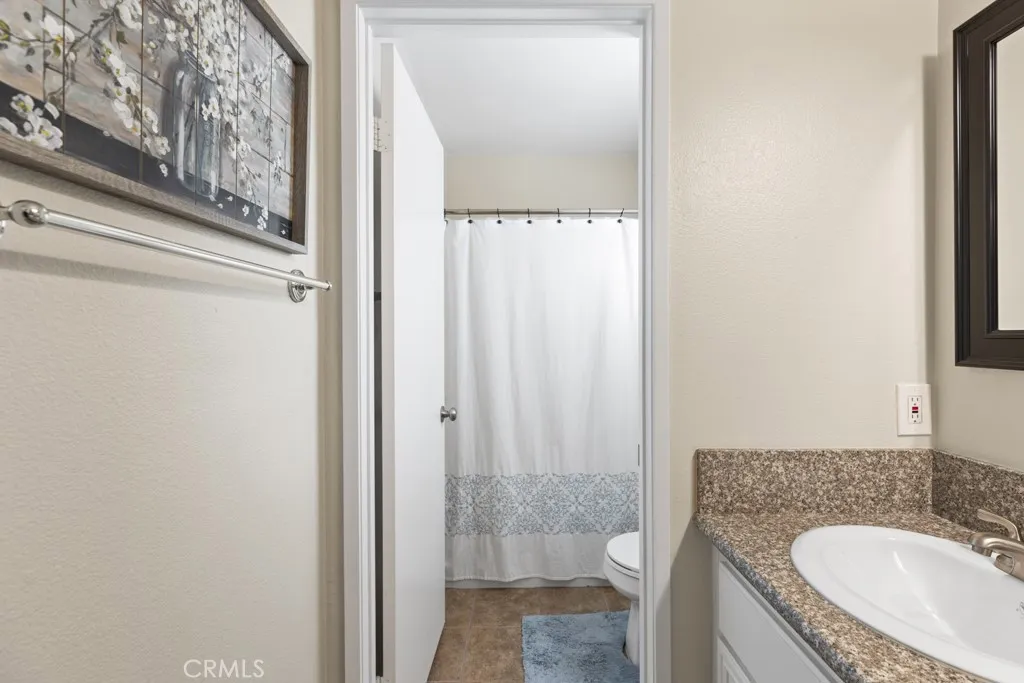 14874 Southend, Fontana, California 92336 home-pic-35
