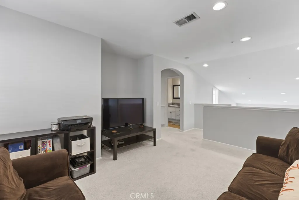 14874 Southend, Fontana, California 92336 home-pic-25