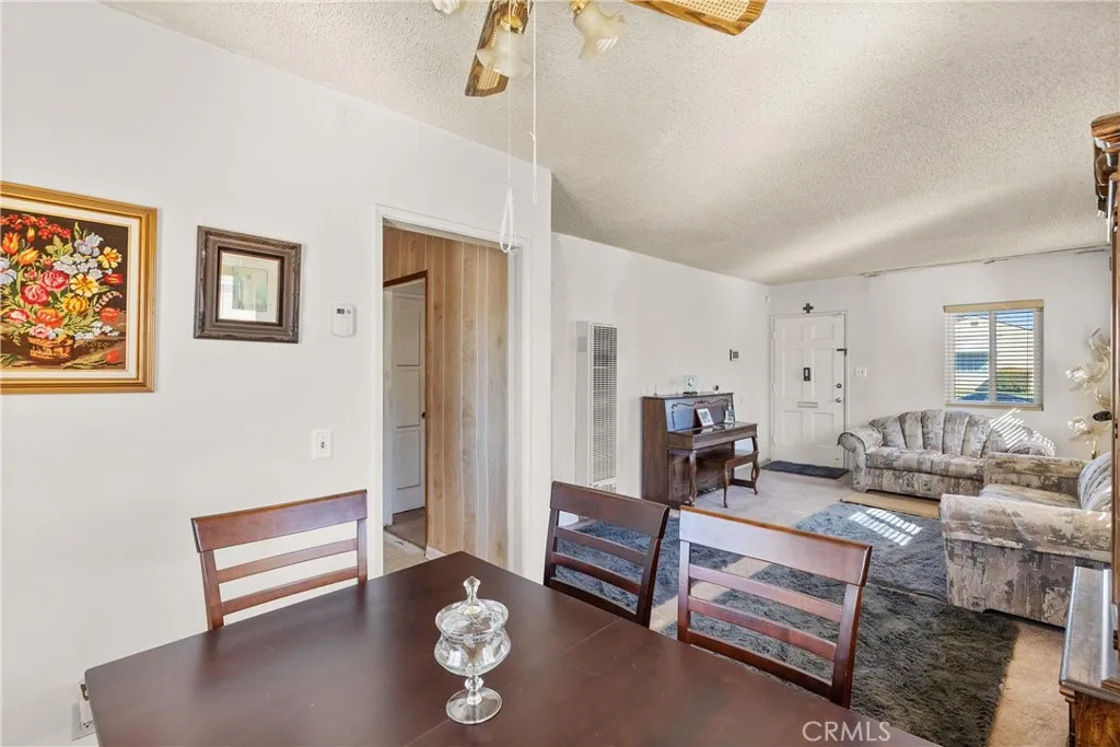2030 W 95th, Los Angeles, California 90047 home-pic-8