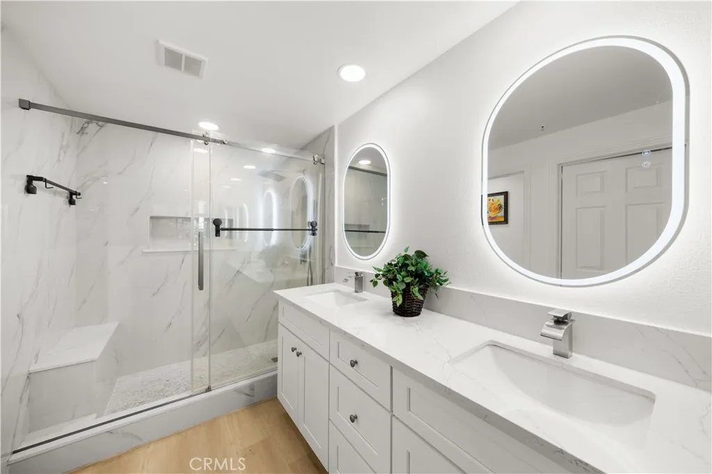 2253 Martin, Irvine, California 92612 home-pic-12