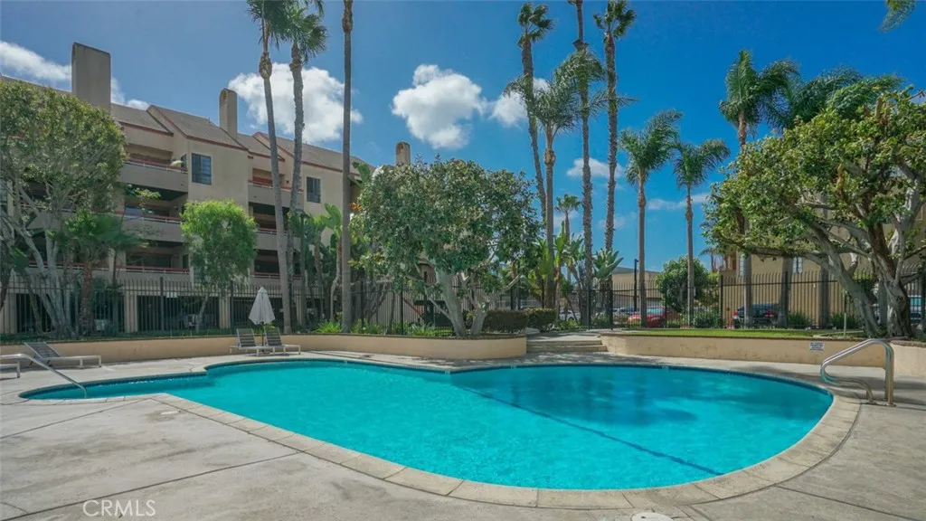 941 W Carson Street 106, Torrance, California 90502 home-pic-29