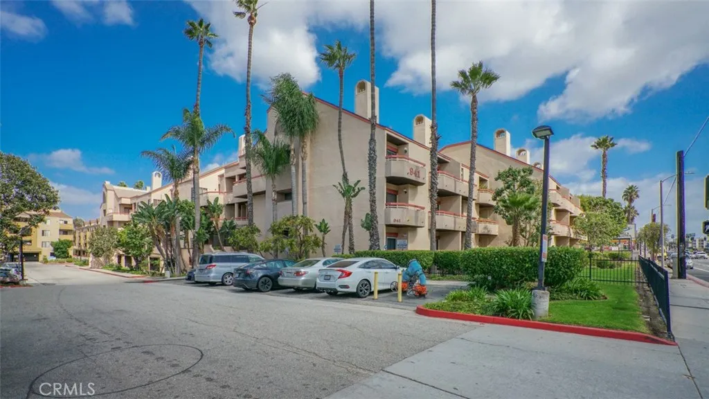941 W Carson Street 106, Torrance, California 90502 home-pic-32