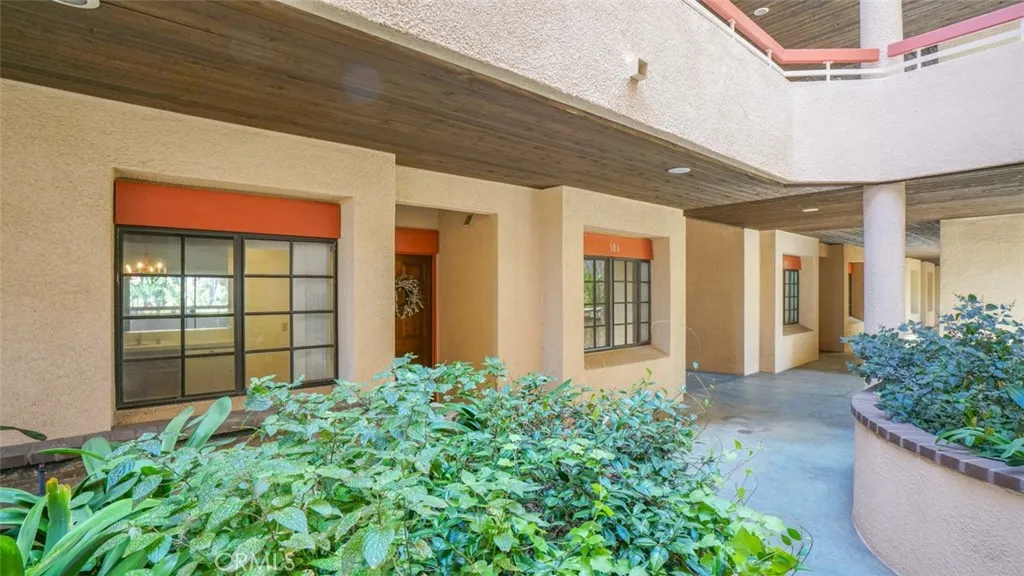 941 W Carson Street 106, Torrance, California 90502 home-pic-5