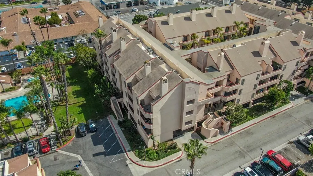 941 W Carson Street 106, Torrance, California 90502 home-pic-38