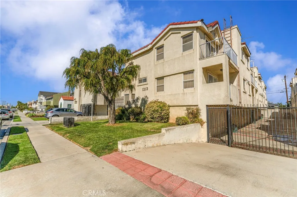 1213 W 168th Street C, Gardena, California 90247 home-pic-29