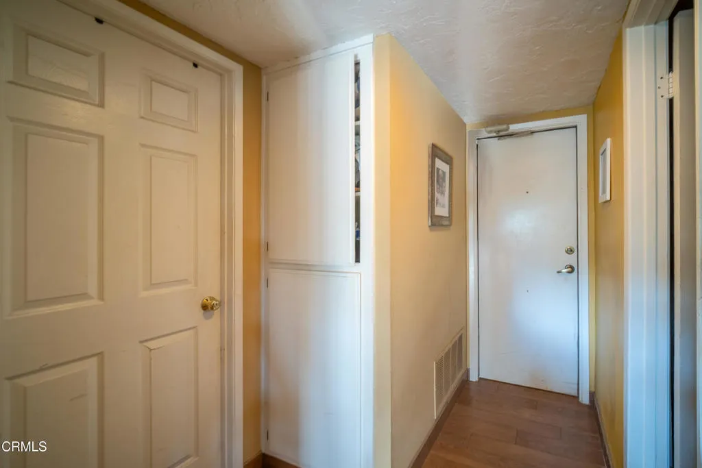 2496 Parkway Drive, Camarillo, California 93010 home-pic-8