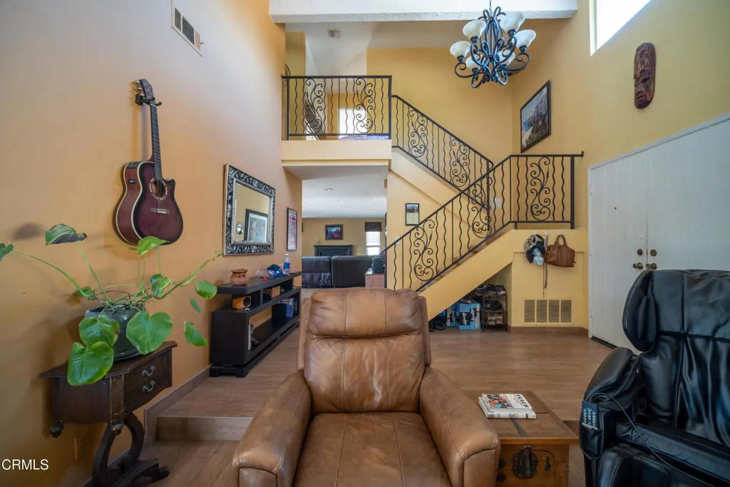 2496 Parkway Drive, Camarillo, California 93010 home-pic-2