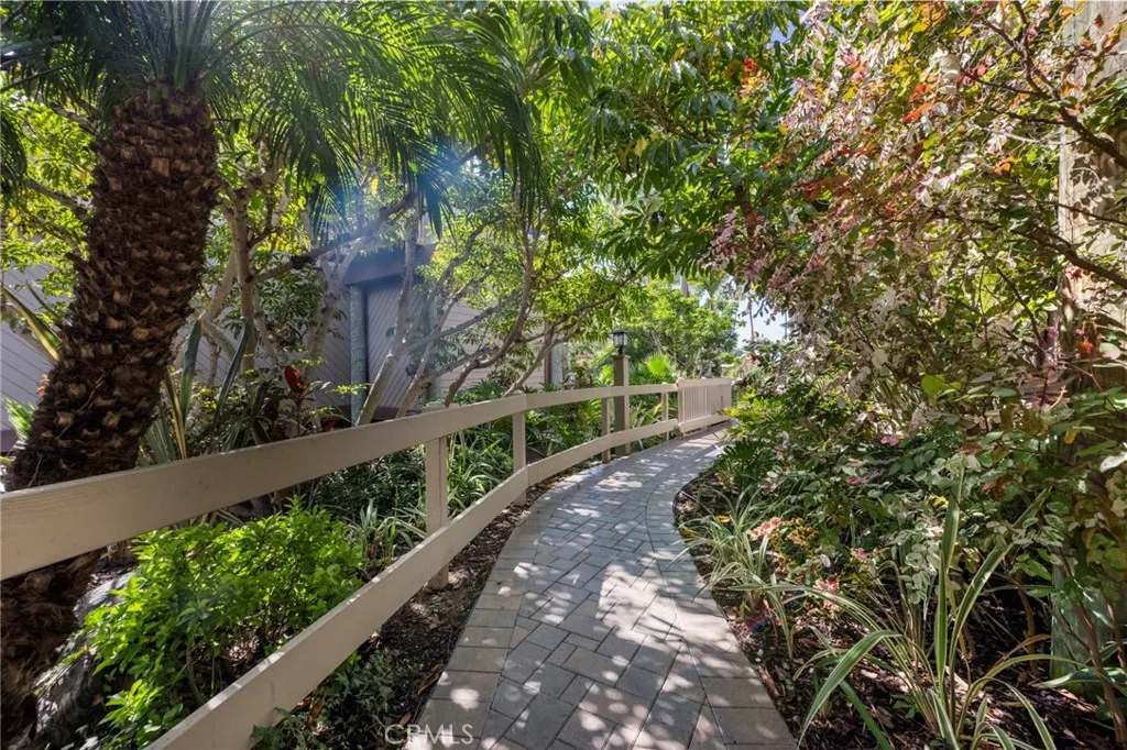 999 N Pacific Street F101, Oceanside, California 92054 home-pic-15