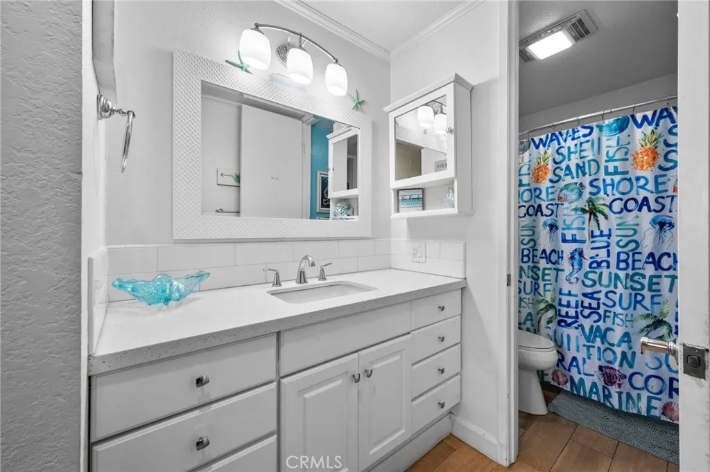 999 N Pacific Street F101, Oceanside, California 92054 home-pic-11