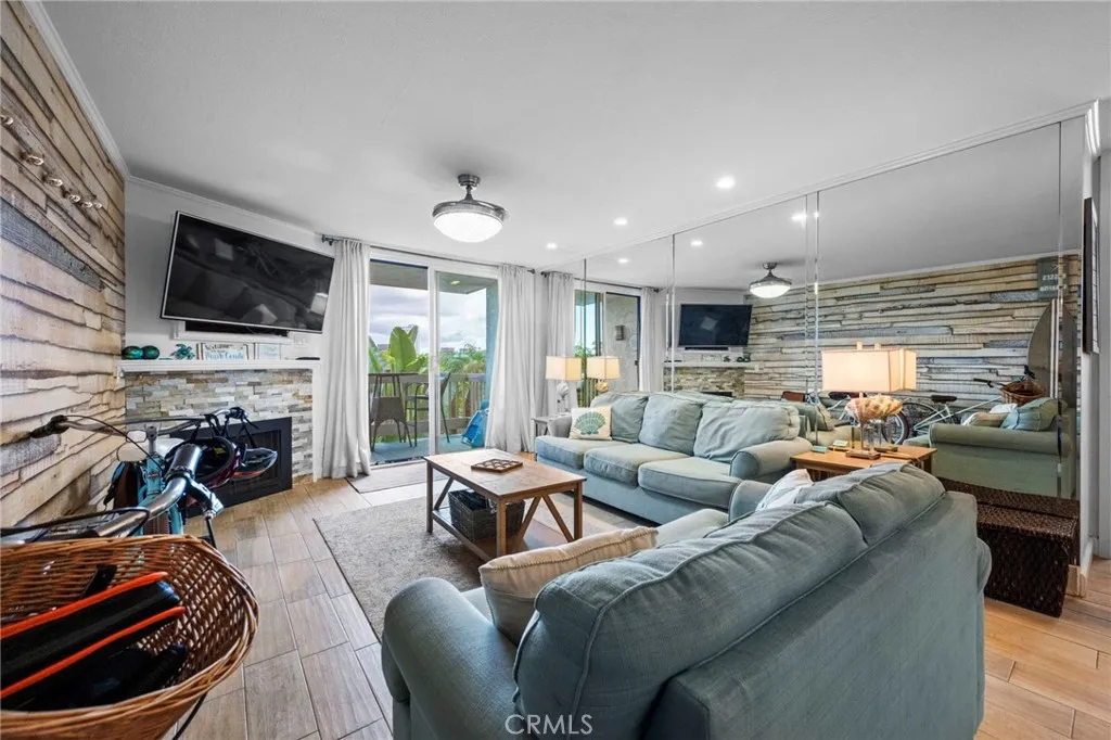 999 N Pacific Street F101, Oceanside, California 92054 home-pic-4
