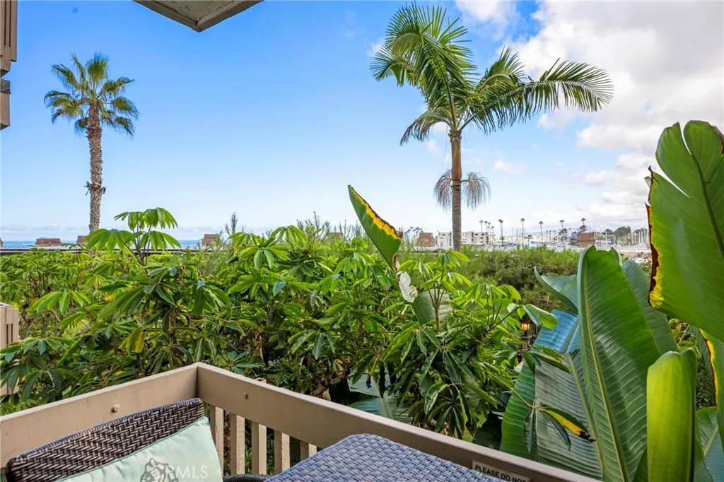 999 N Pacific Street F101, Oceanside, California 92054 home-pic-6