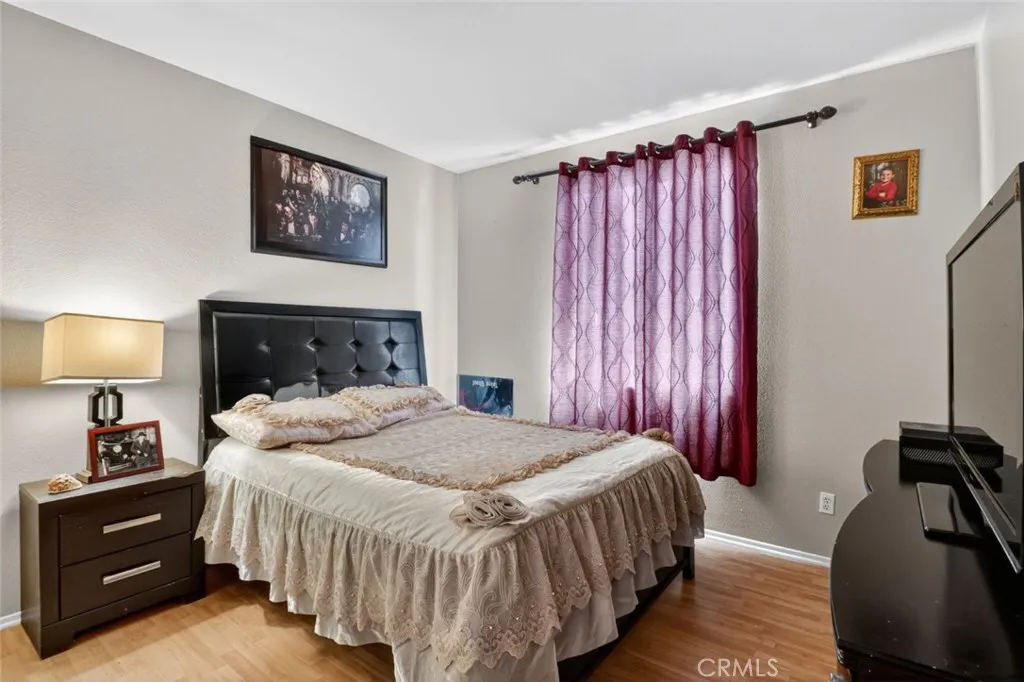 15940 Greyrock Street, Victorville, California 92395 home-pic-19