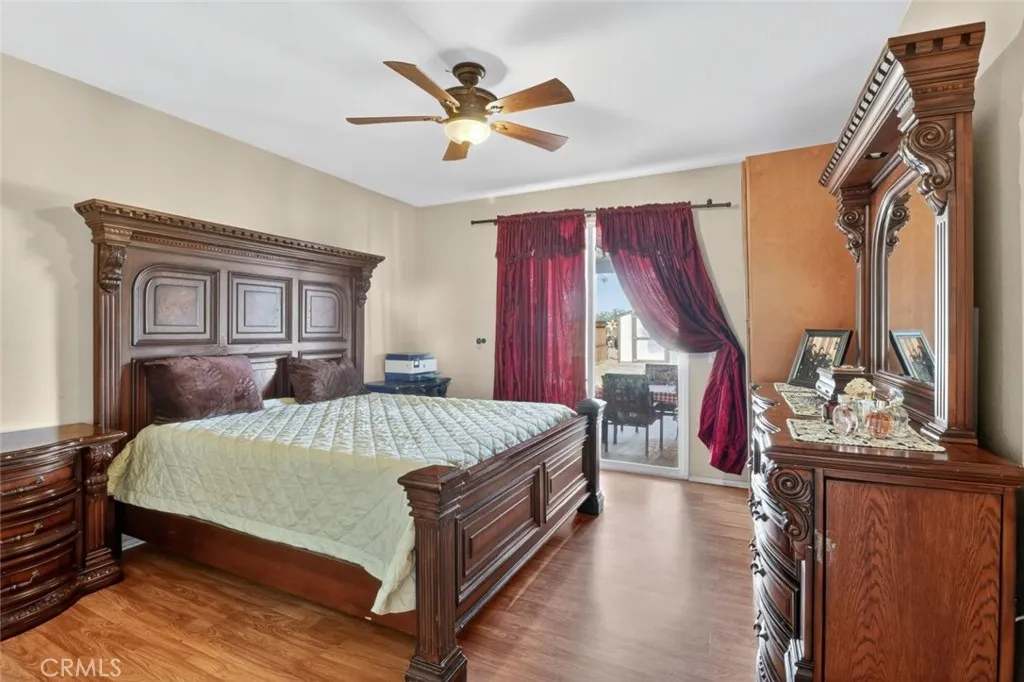 15940 Greyrock Street, Victorville, California 92395 home-pic-12