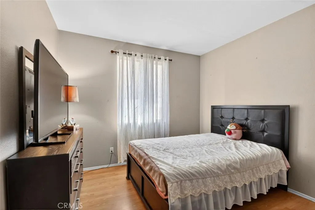 15940 Greyrock Street, Victorville, California 92395 home-pic-20