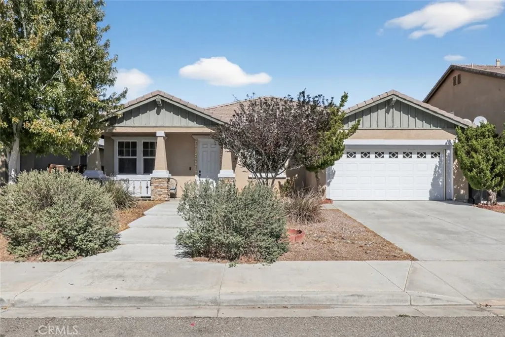 15940 Greyrock Street, Victorville, California 92395 home-pic-0