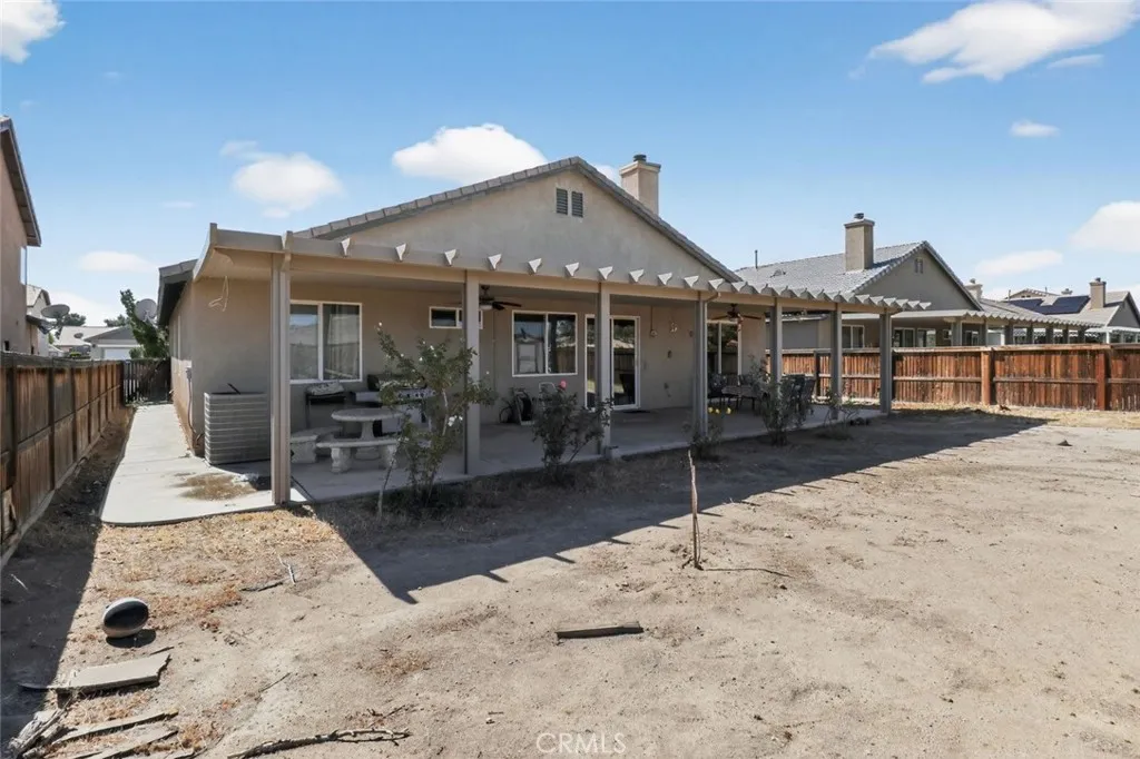 15940 Greyrock Street, Victorville, California 92395 home-pic-26