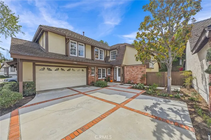 5984 E Avenida La Vida, Anaheim Hills, California 92807