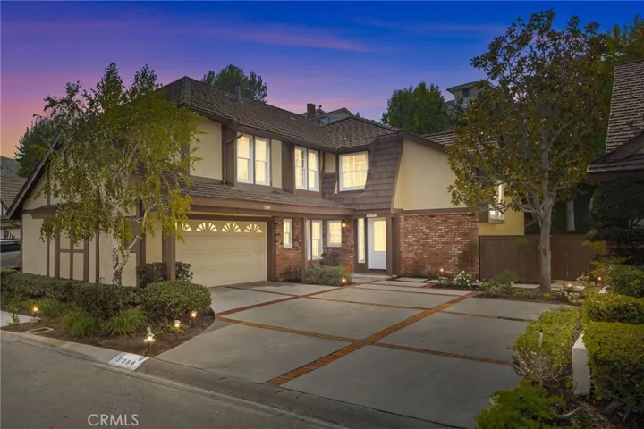 5984 E Avenida La Vida, Anaheim Hills, California 92807
