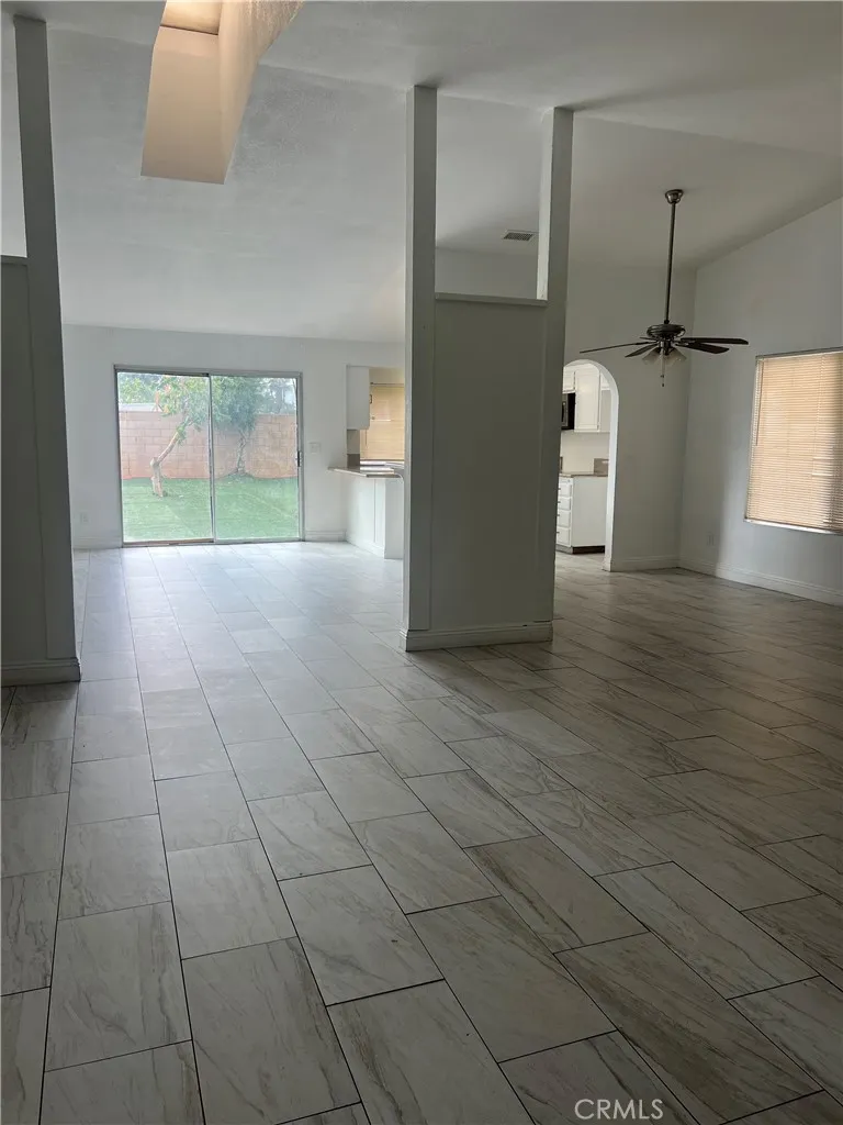 13013 Running Deer, Moreno Valley, California 92553 home-pic-2