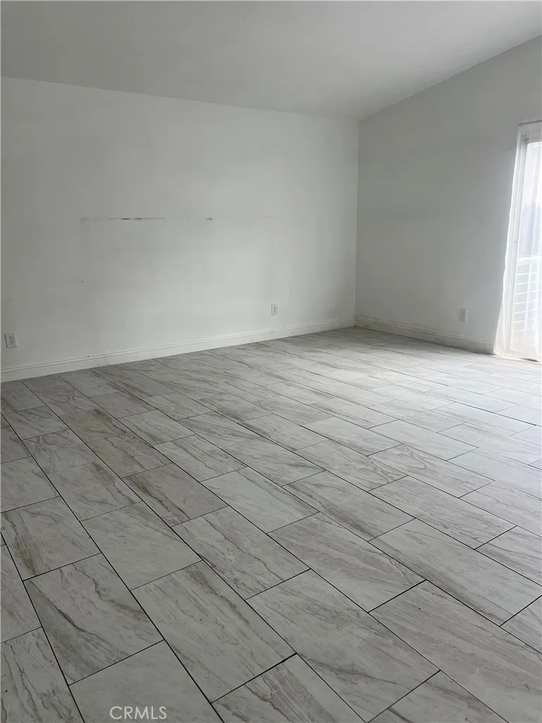 13013 Running Deer, Moreno Valley, California 92553 home-pic-10