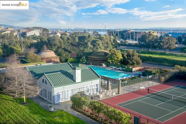 1400 Pinnacle Ct 317, Richmond, California 94801