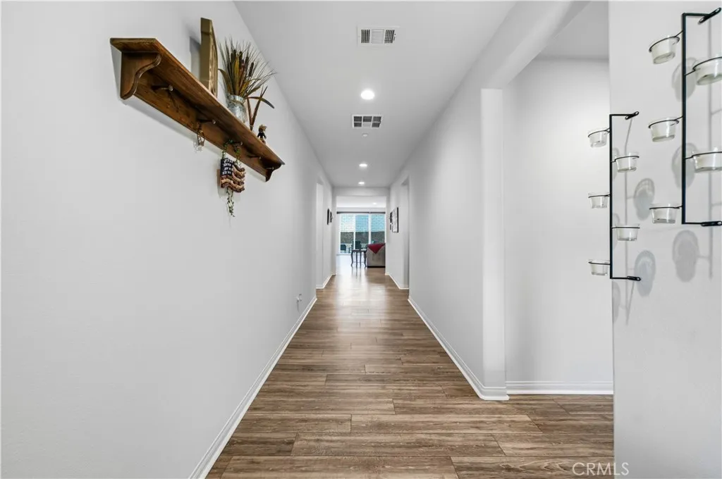 32463 Mckiernan Lane, Menifee, California 92584 home-pic-7