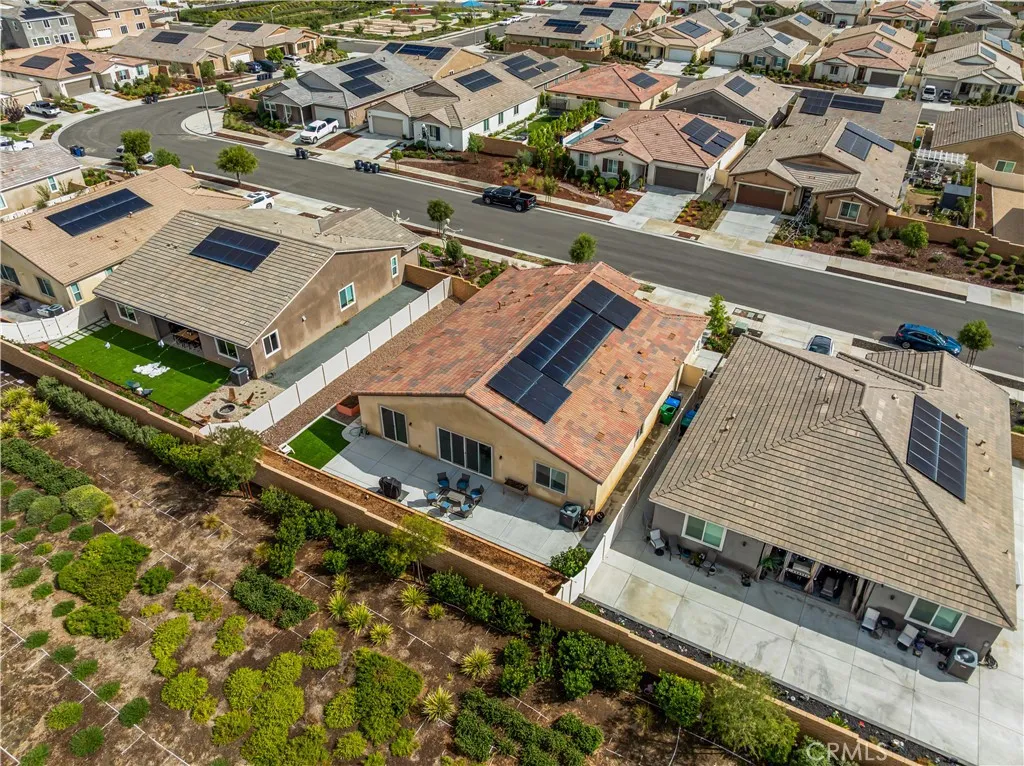 32463 Mckiernan Lane, Menifee, California 92584 home-pic-54