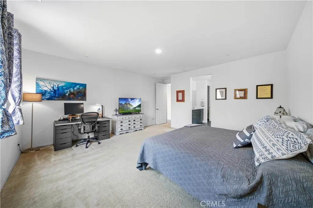 32463 Mckiernan Lane, Menifee, California 92584 home-pic-25
