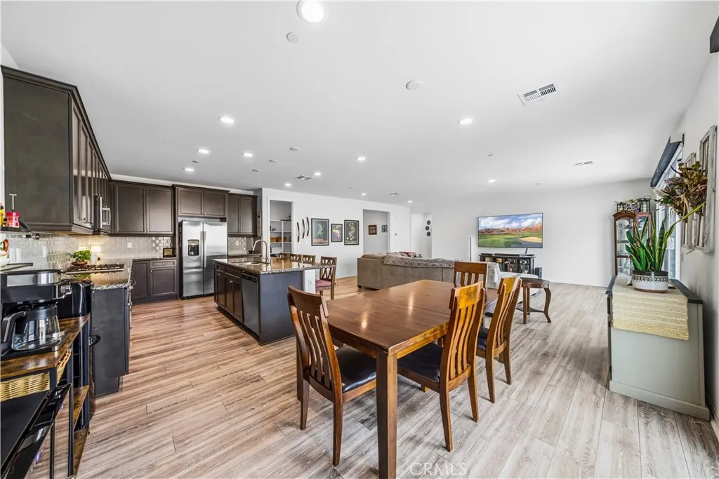 32463 Mckiernan Lane, Menifee, California 92584 home-pic-16