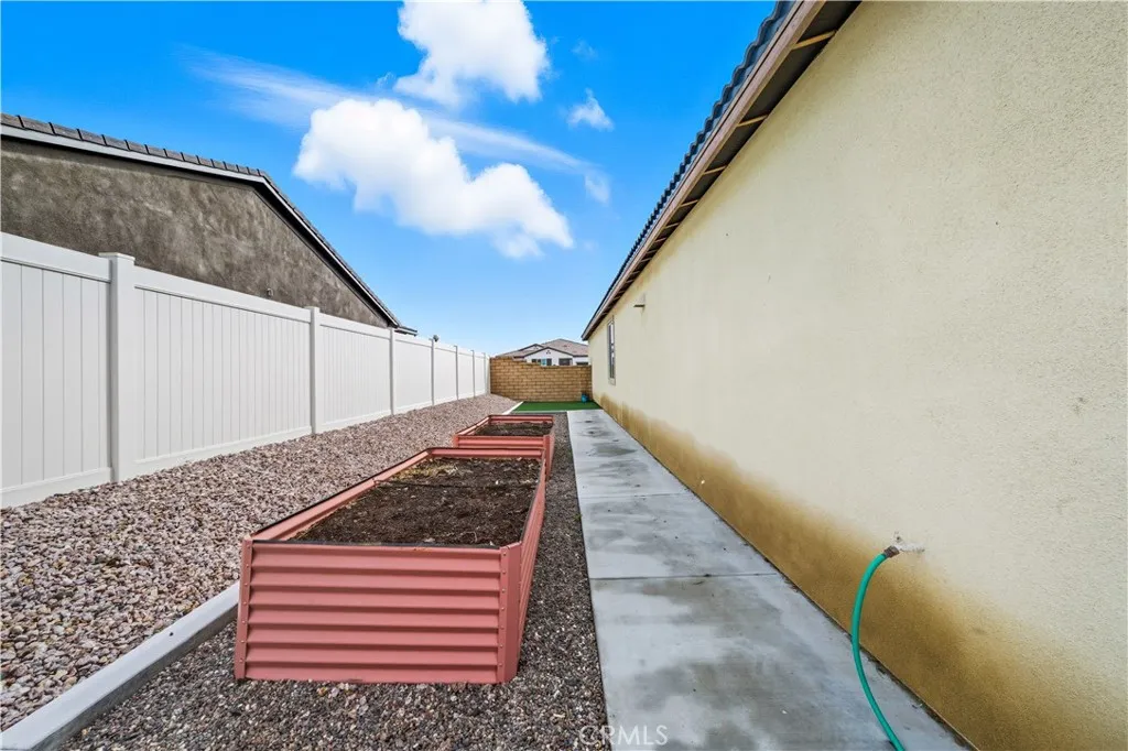 32463 Mckiernan Lane, Menifee, California 92584 home-pic-46