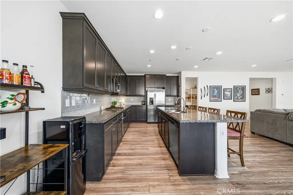 32463 Mckiernan Lane, Menifee, California 92584 home-pic-21