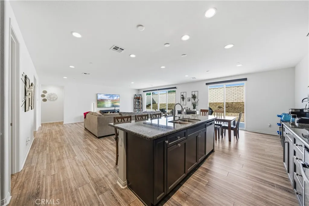 32463 Mckiernan Lane, Menifee, California 92584 home-pic-19