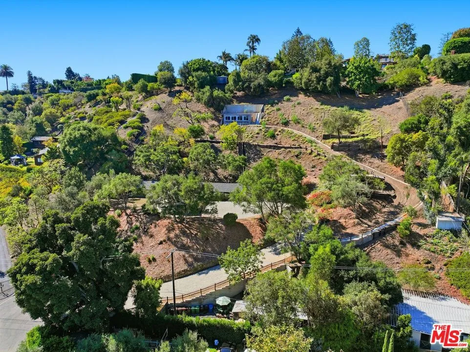 13241 Riviera Ranch Road, Los Angeles, California 90049 home-pic-1