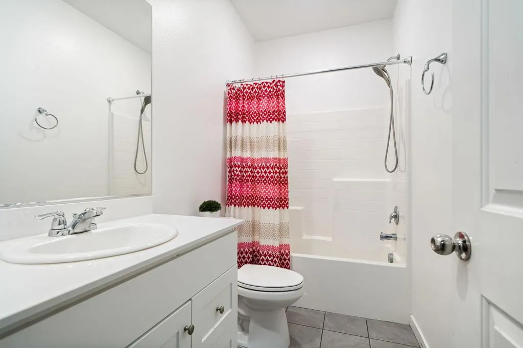 11689 S Crescent Street, Desert Hot Springs, California 92240 home-pic-19