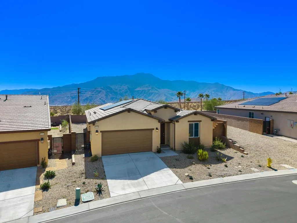 11689 S Crescent Street, Desert Hot Springs, California 92240 home-pic-22