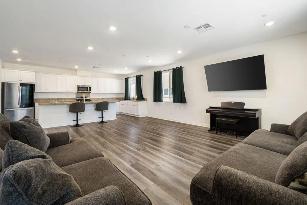 11689 S Crescent Street, Desert Hot Springs, California 92240 home-pic-13