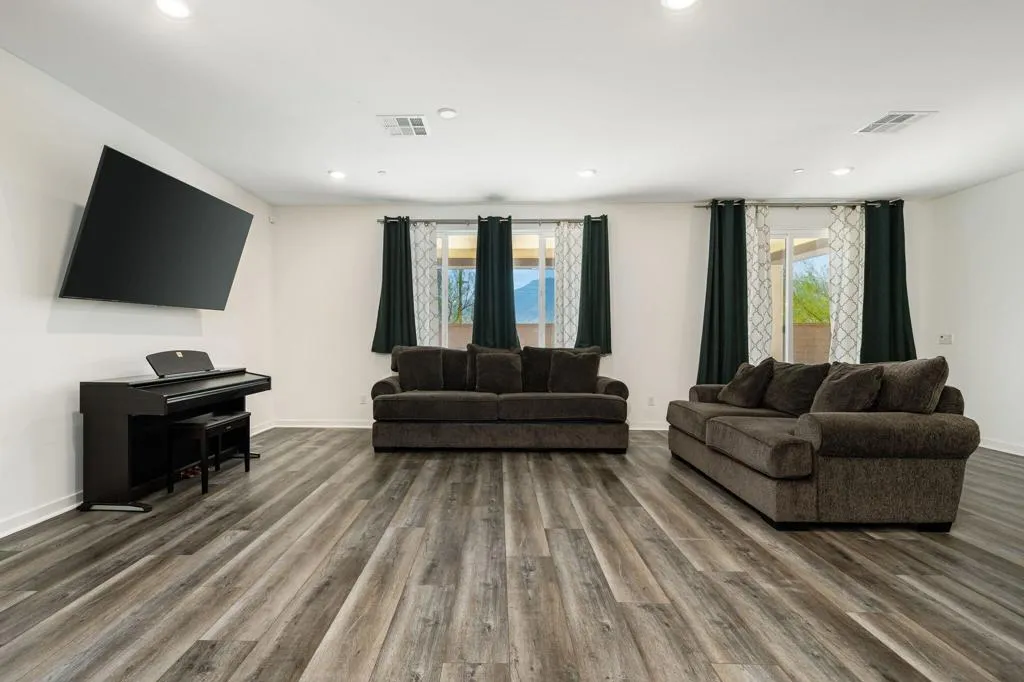 11689 S Crescent Street, Desert Hot Springs, California 92240 home-pic-9