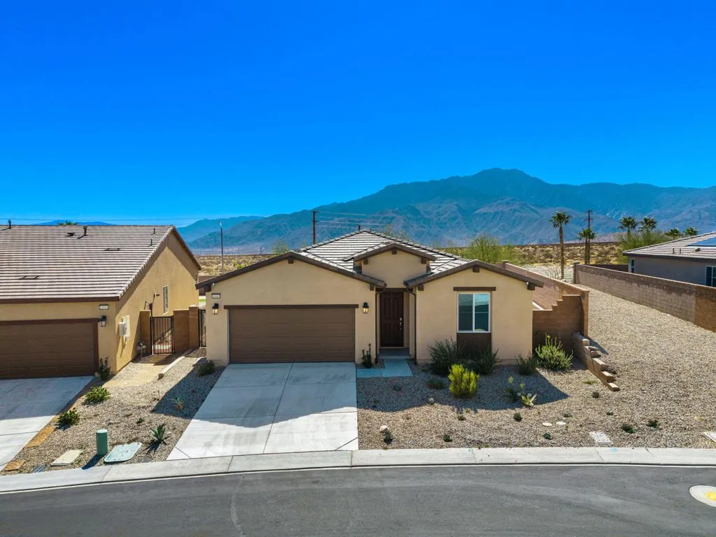 11689 S Crescent Street, Desert Hot Springs, California 92240 home-pic-31