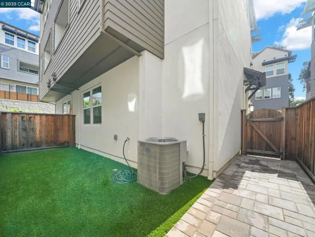 850 Heaven Ct, Hayward, California 94544