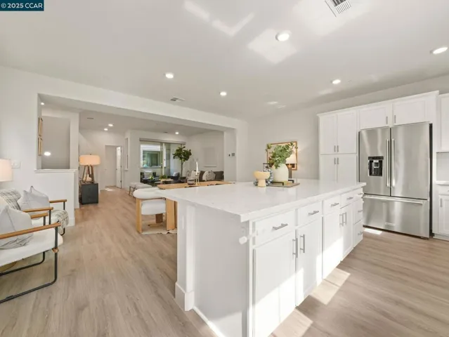 850 Heaven Ct, Hayward, California 94544