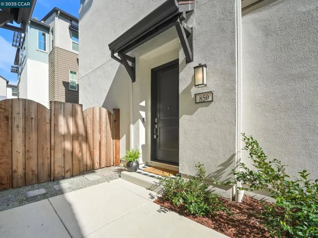 850 Heaven Ct, Hayward, California 94544