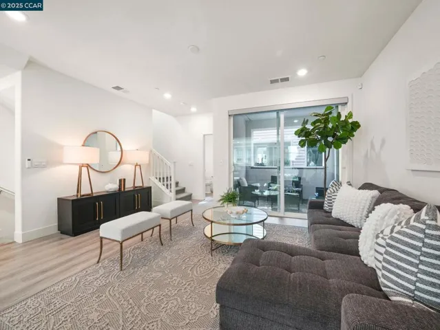 850 Heaven Ct, Hayward, California 94544