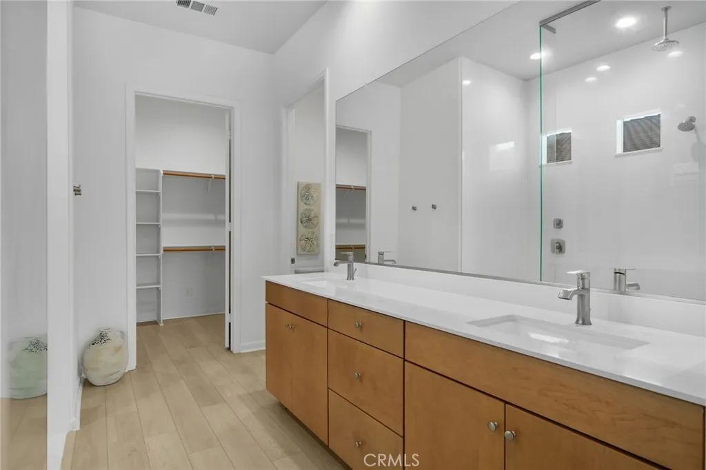 11937 Wandering Way, Corona, California 92883 home-pic-39